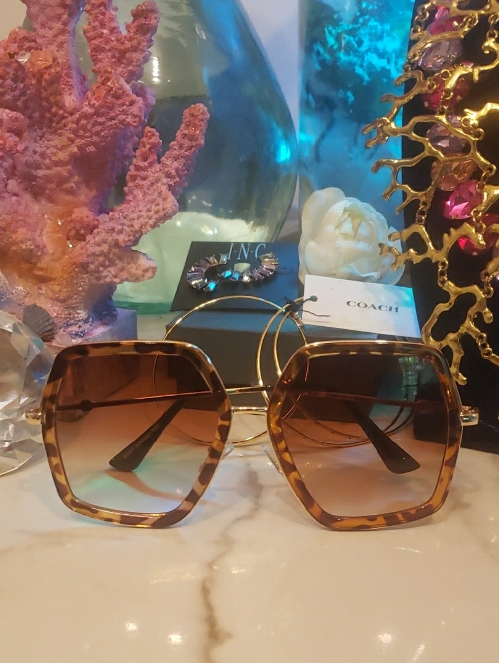 Tortoiseshell Square Sunglasses with Brown Gradient Lenses